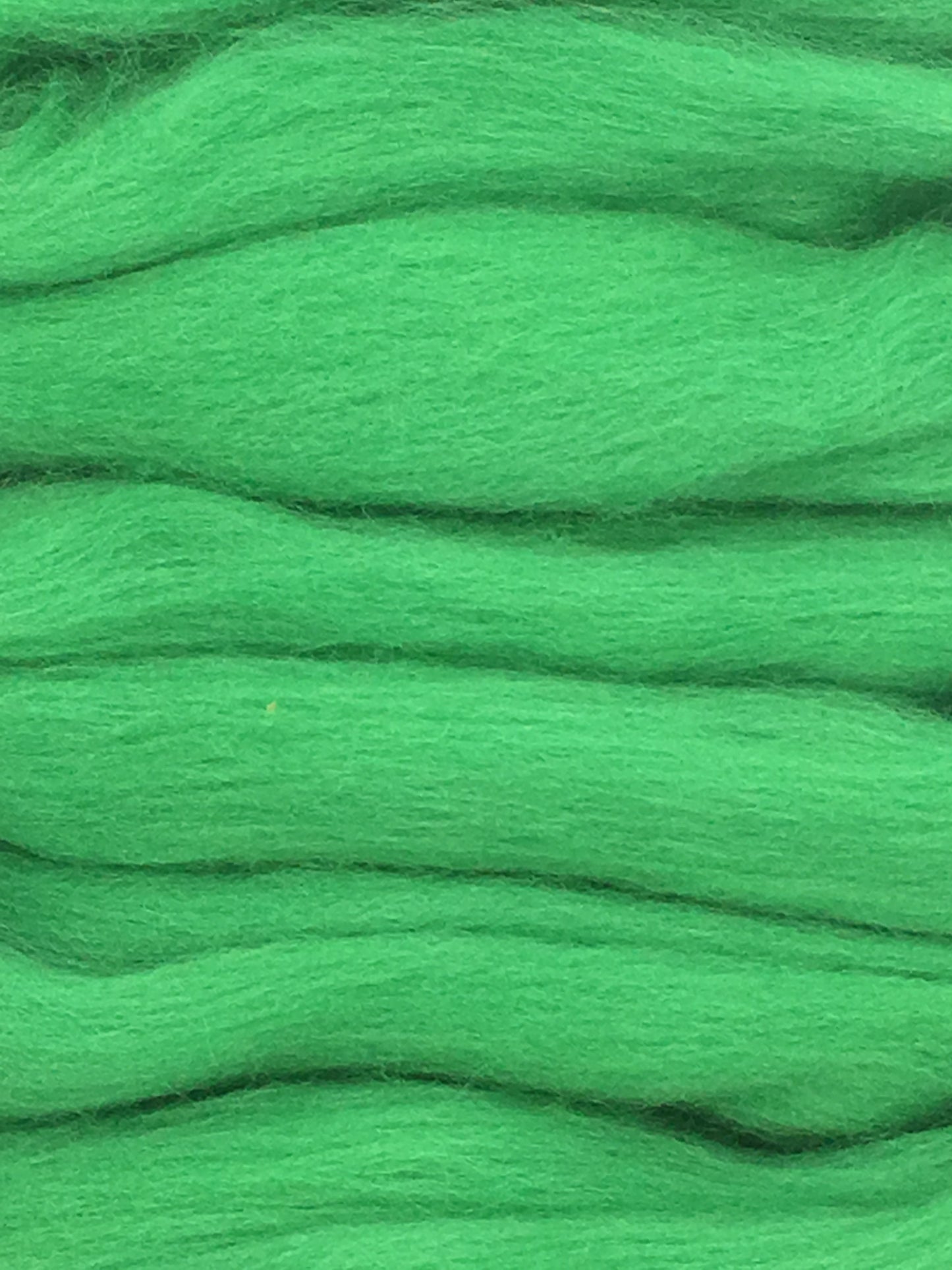 Kelly Green Merino Wool Top Roving (Shamrock Green)
