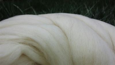 Premium Quality Spinning Dyeing Crafting Fiber wool Roving