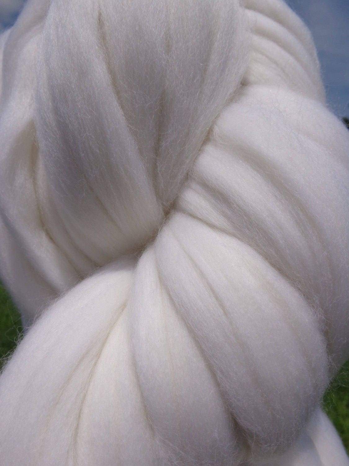 Diamond Bright White Merino Wool Roving
