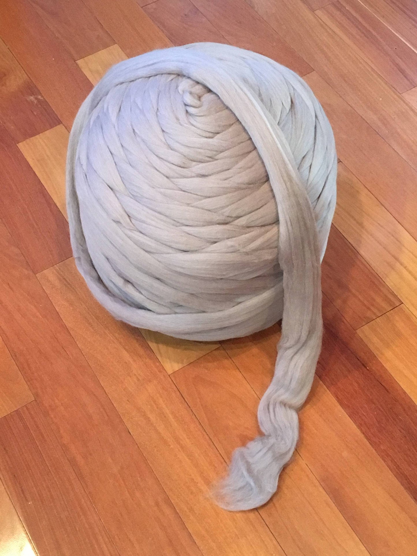 Silver Gray Storm Bulk Roll 14 lbs!   Wholesale Merino wool Top Roving- Arm Knit Chunky Blanket Do It Yourself Spin Felt Craft