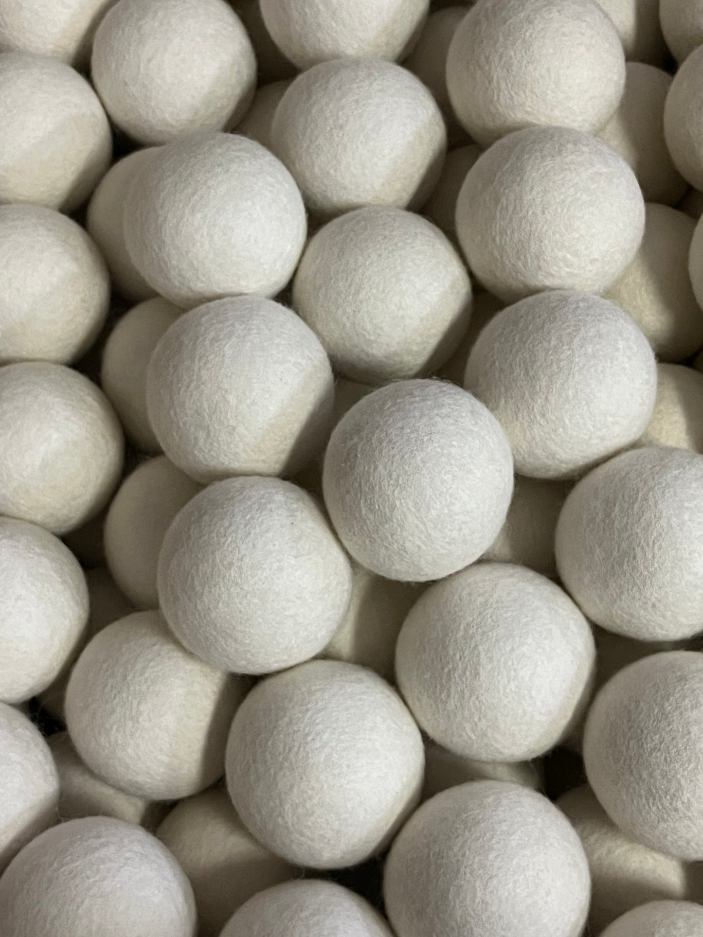 2000 All Wool Dryer Balls (White)