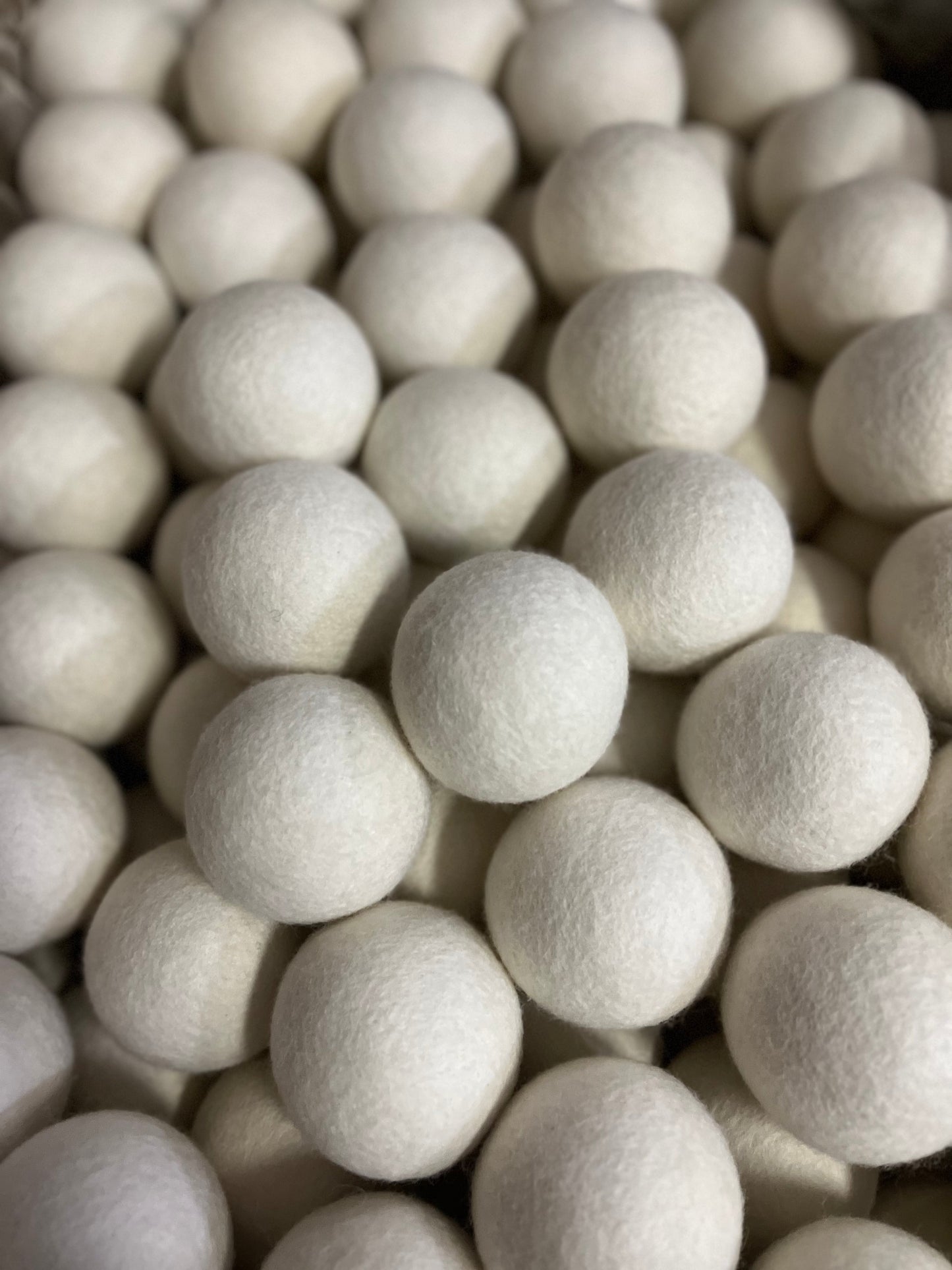 2000 All Wool Dryer Balls (White)