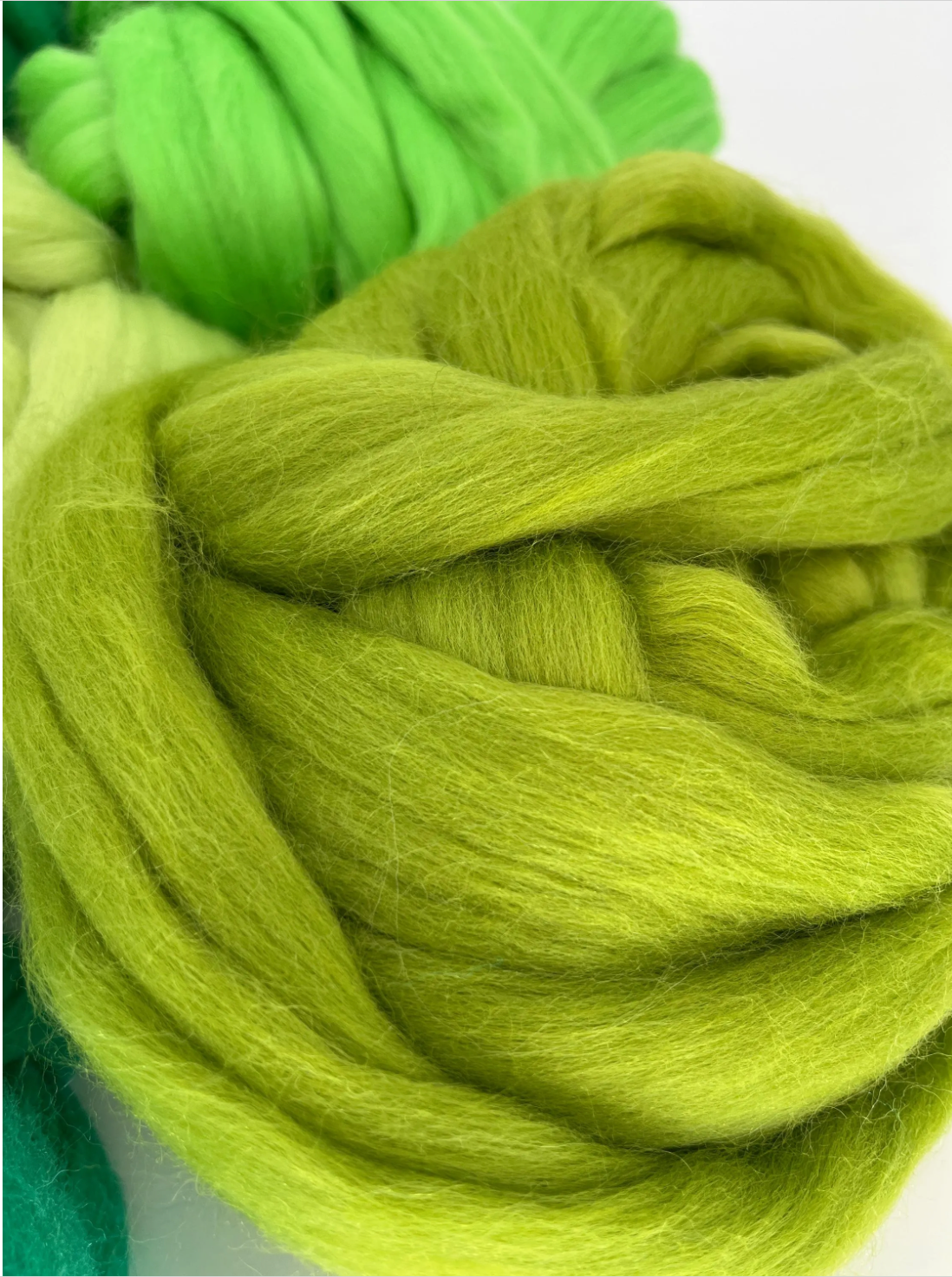 1 LB Green Wool Roving SAMPLER, Wool Fiber, Wool Top, Spinning Wool, Felting Wool, Craft Wool, Wool Roving by the Pound, felting Wool, Fleece