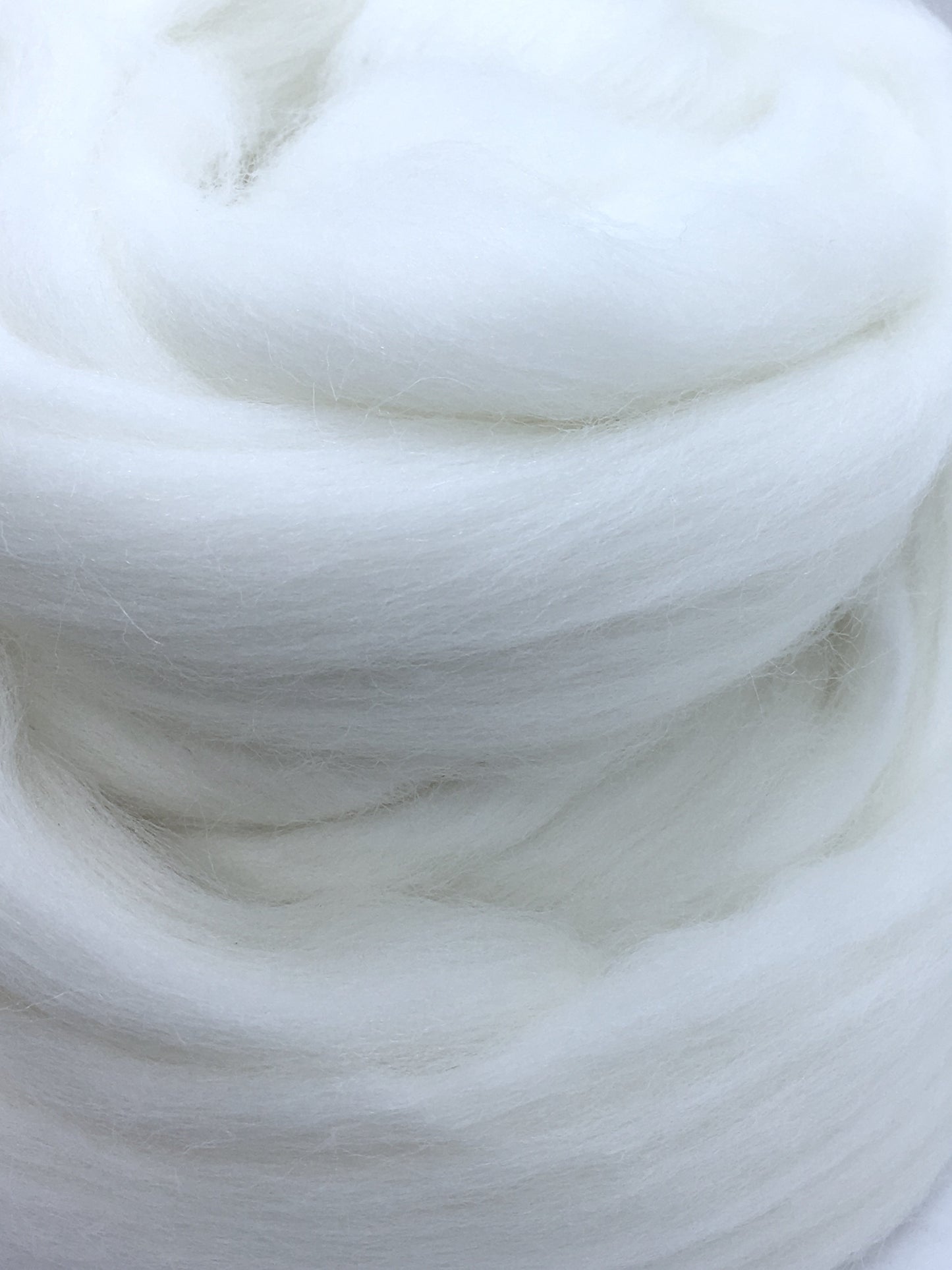 Diamond Bright White Merino Wool Roving