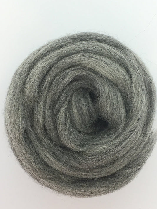 1 lb Gray Wool Roving