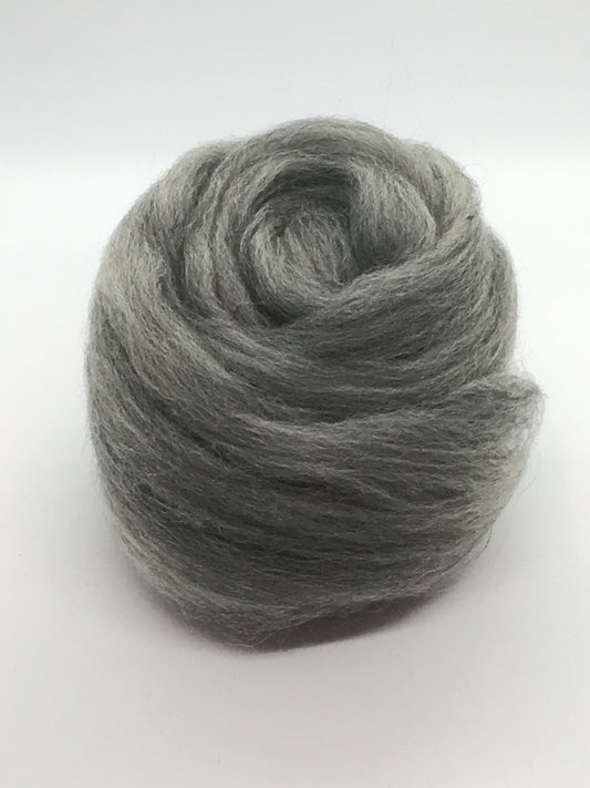 1 lb Gray Wool Roving