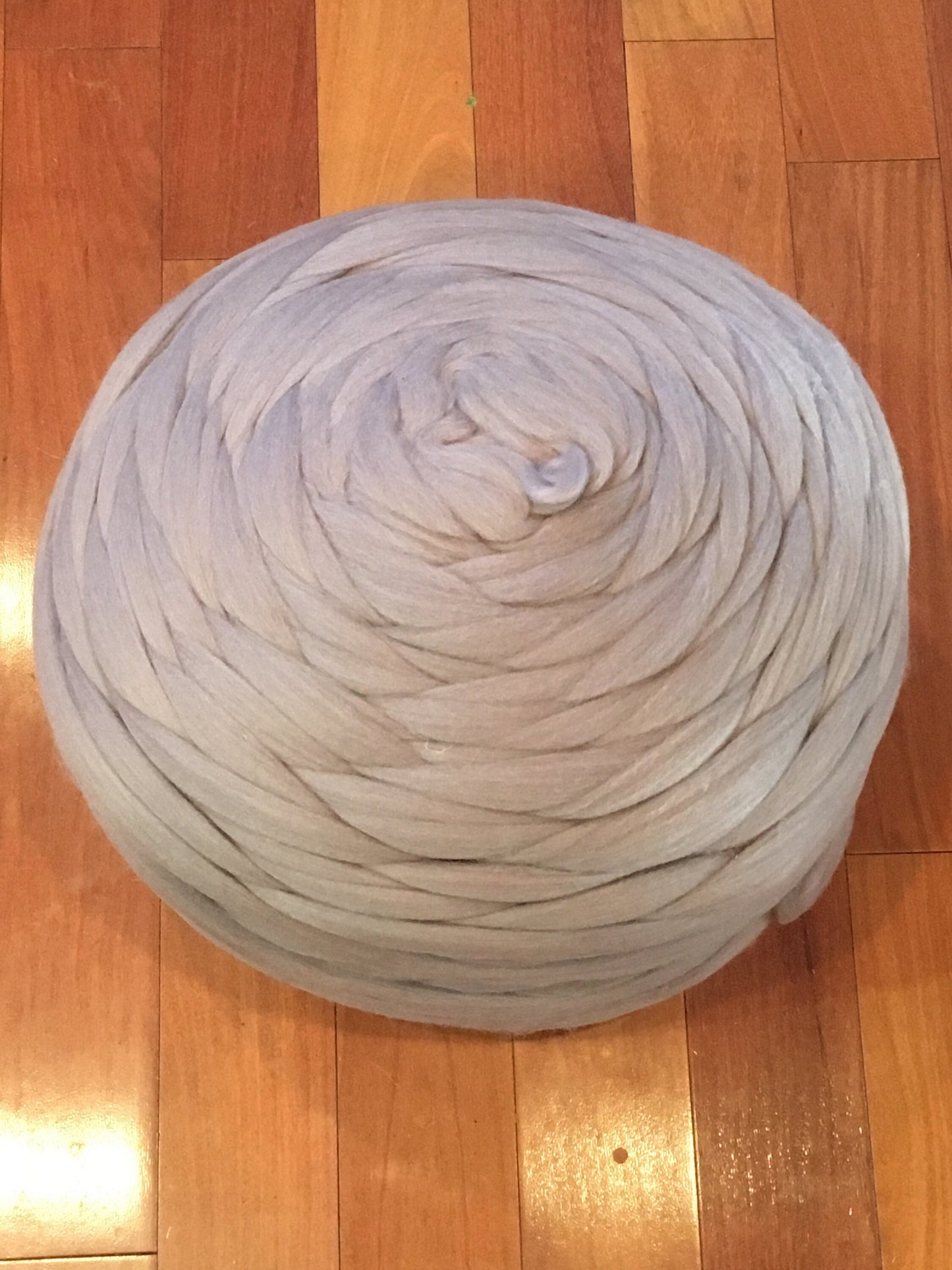 Silver Gray Storm Bulk Roll 14 lbs!   Wholesale Merino wool Top Roving- Arm Knit Chunky Blanket Do It Yourself Spin Felt Craft