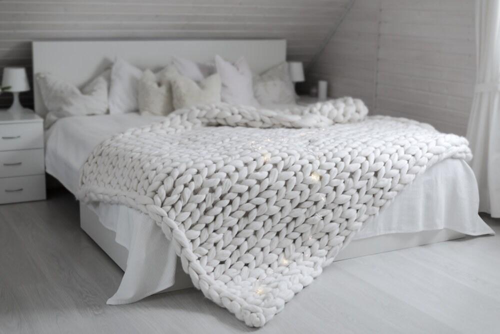 Bright WHITE Chunky Knit Blanket -Super Chunky Knit Merino Wool 40" x 63" Throw Blanket Giant Knit-Cuddly Ultra Soft