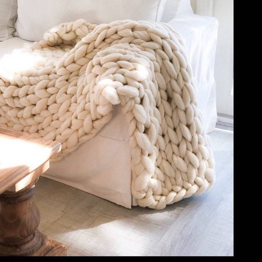 LUXURY Chunky Knit Blanket -Super Chunky Knit Merino Wool 40" x 60" Throw Blanket Giant Knit, Bulky Knit Blanket, House Staging, Modeling