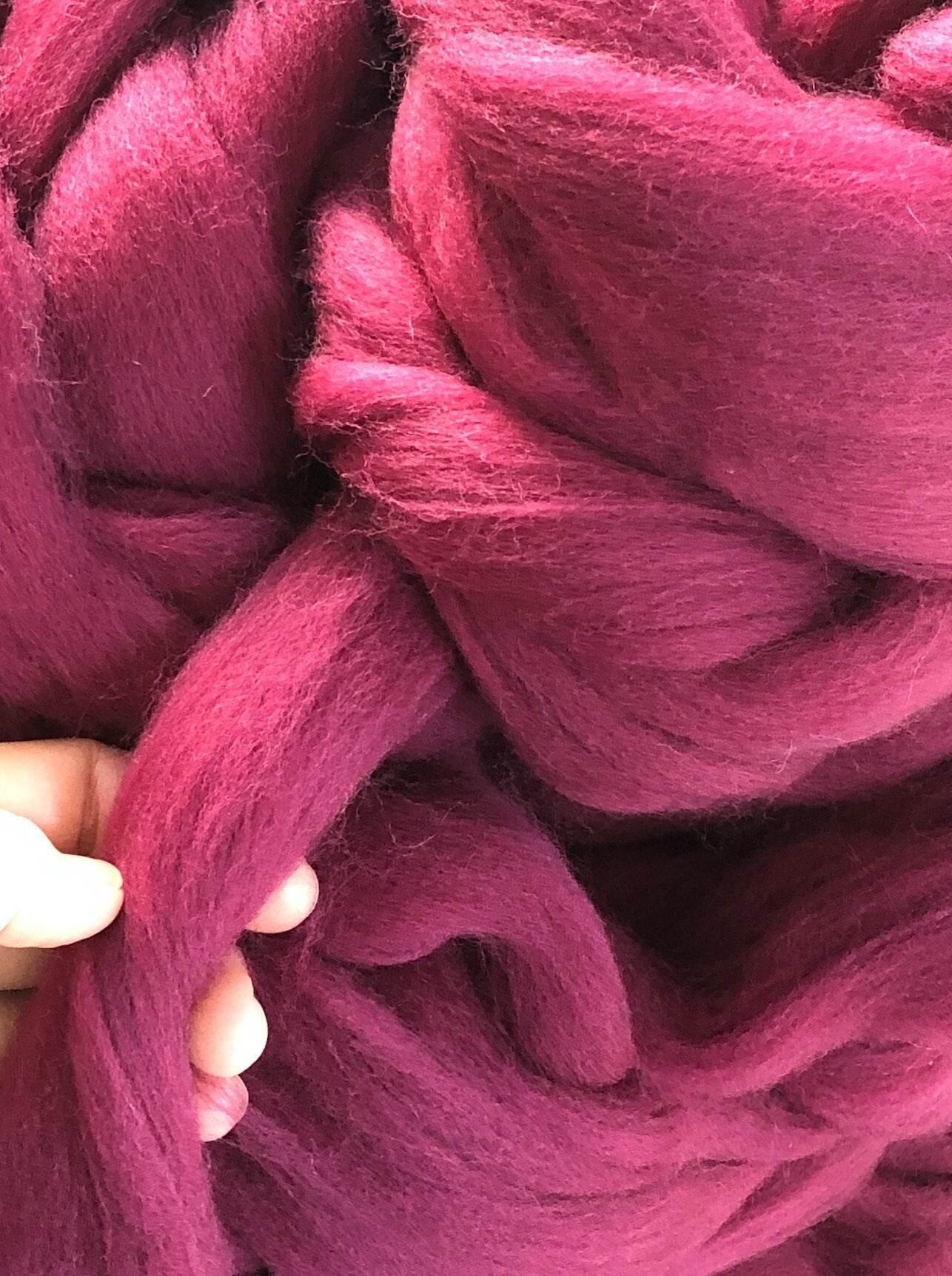 Burgundy Wine (Black Cherry) Merino Wool Top Roving - Spin into Yarn, Needle Felt, Wet felt, Spinning,Felting,Weaving, Knitting, wool roving