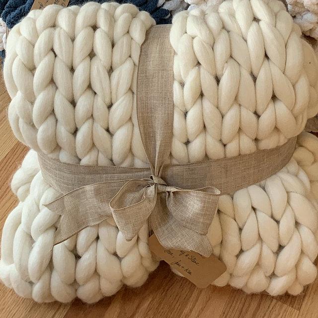 Chunky Knit  Blanket, Choose size & Color! Throw/Twin, Queen, King, Photography Prop, gift for her, gift for mom, home staging